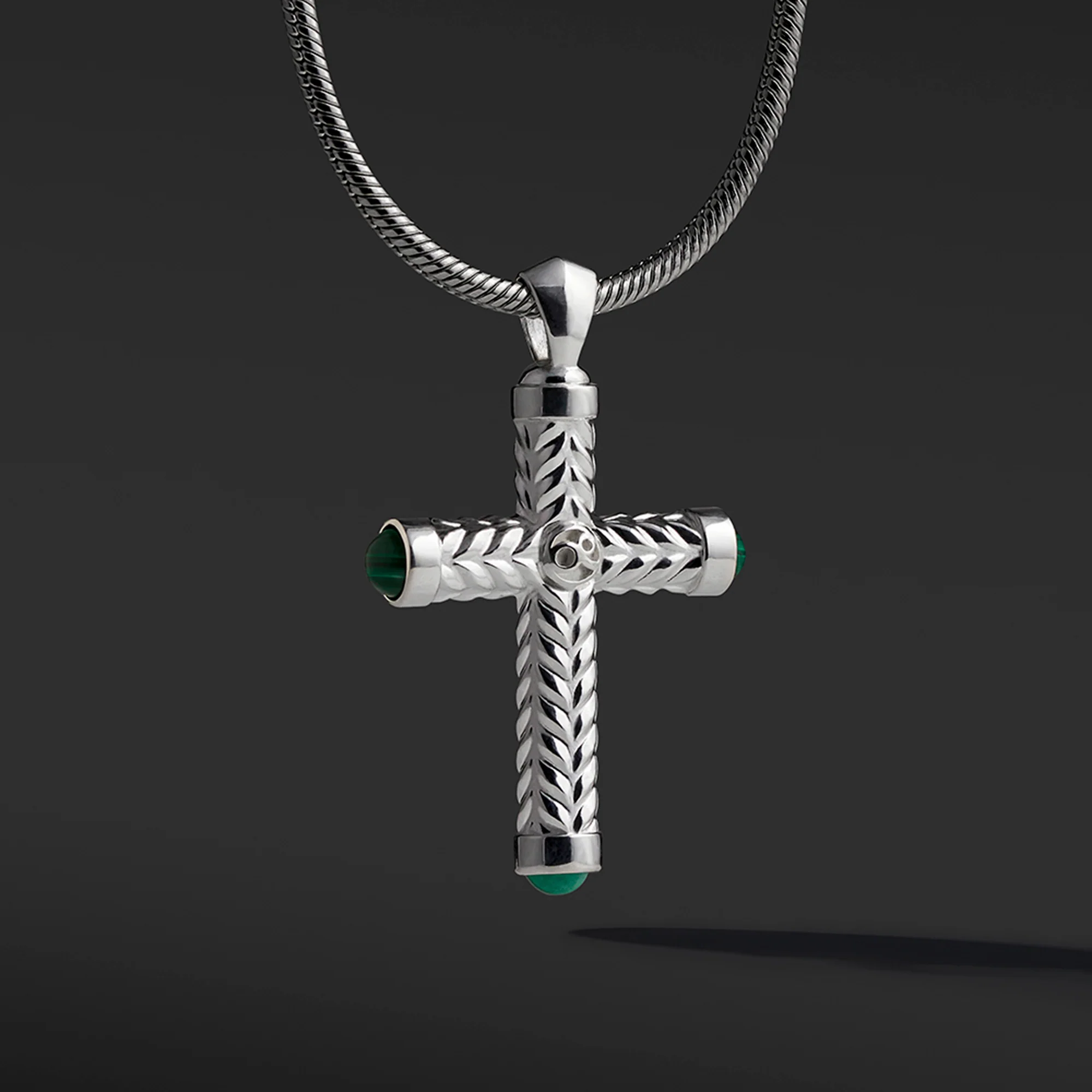 925 Silver Cross Pendant With Malachite