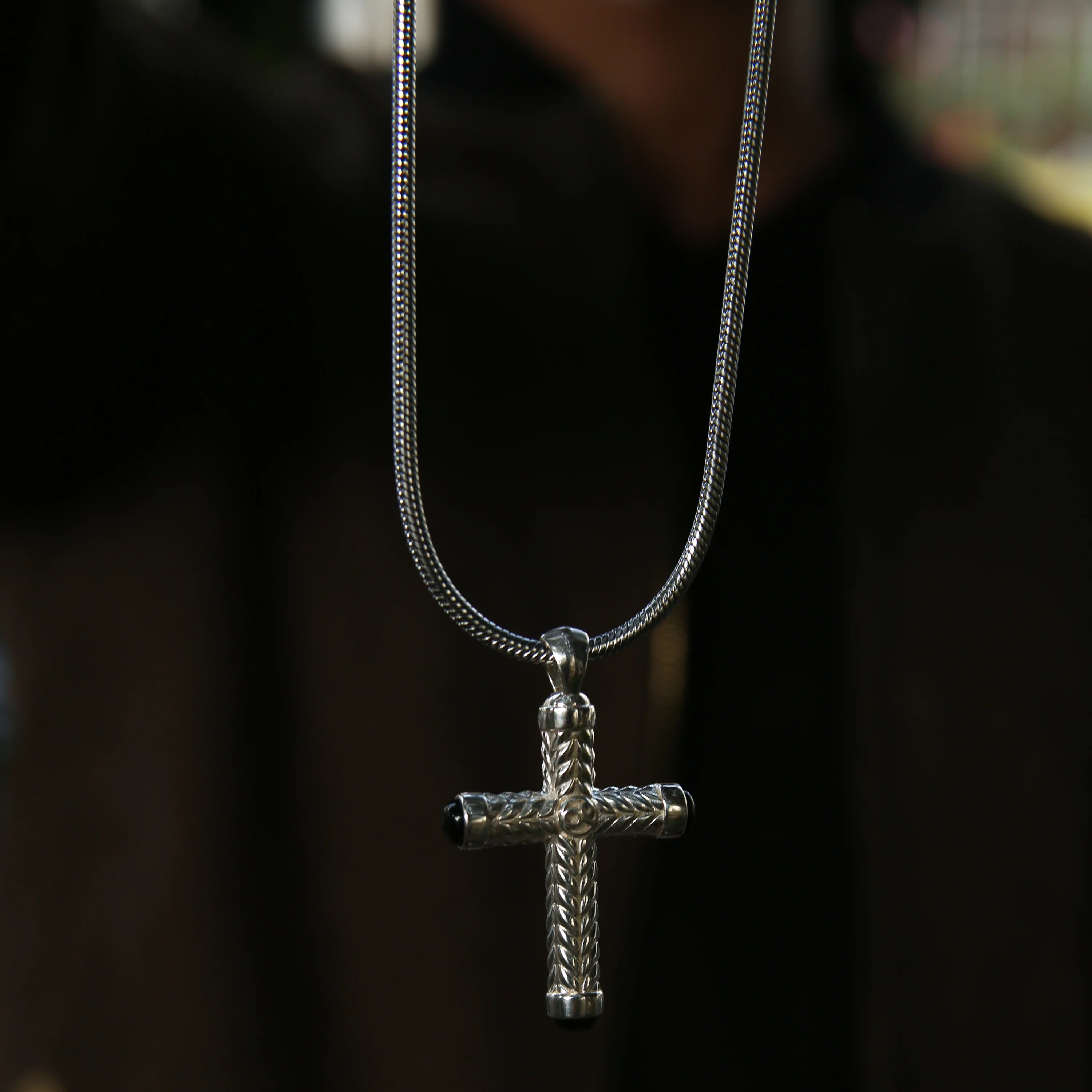 925 Silver Cross Pendant With Onyx - Image 3