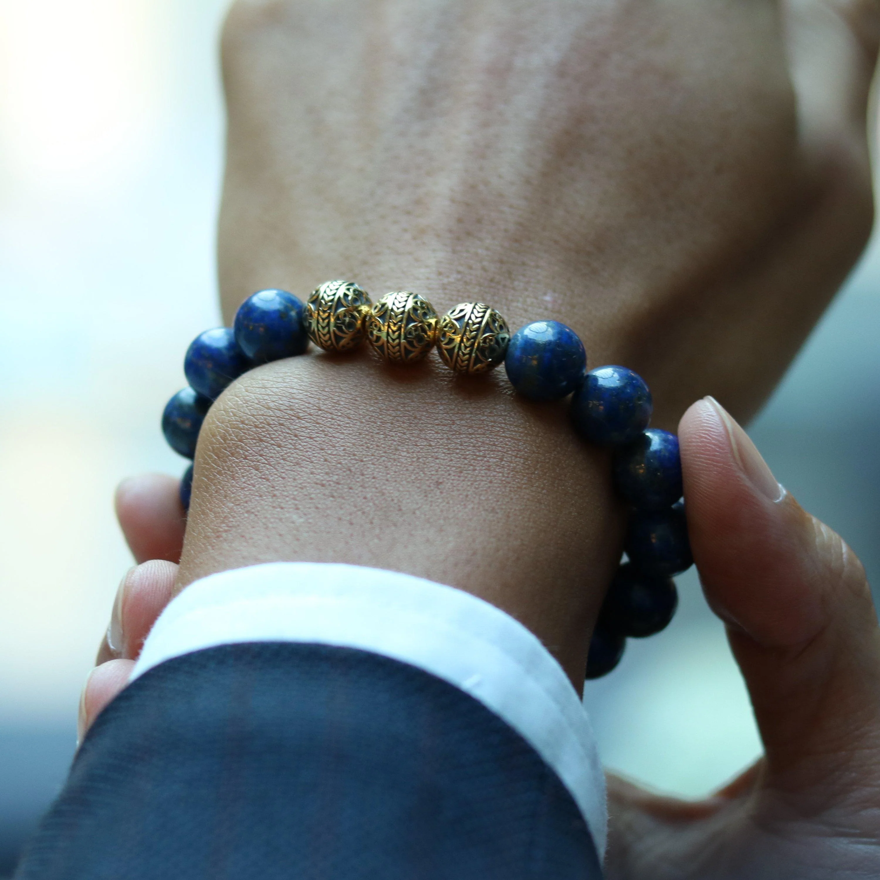 Classic Gold Lapis Lazuli Bracelet - Image 4
