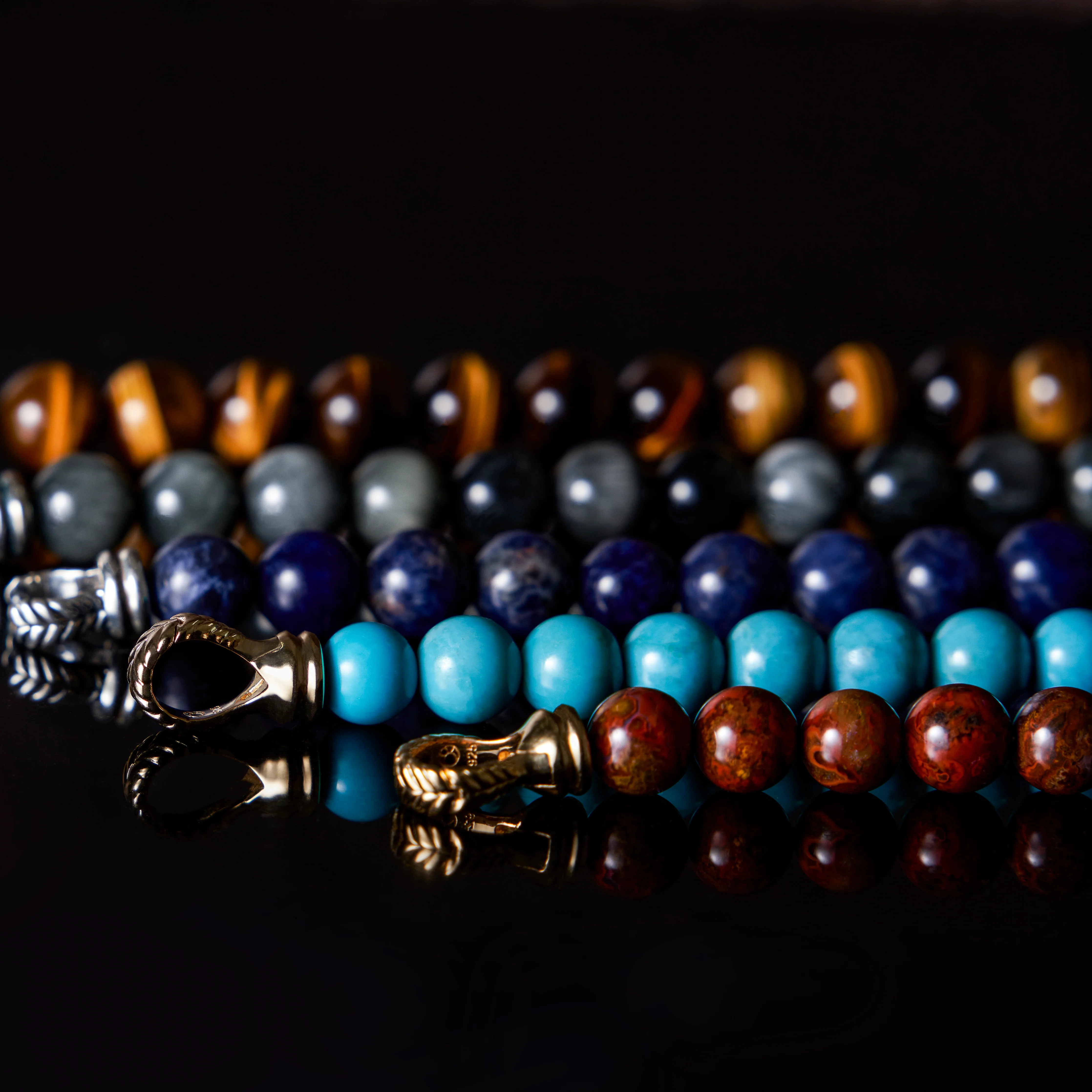 Laurel 18k Gold Onyx Beaded Bracelet - Image 5