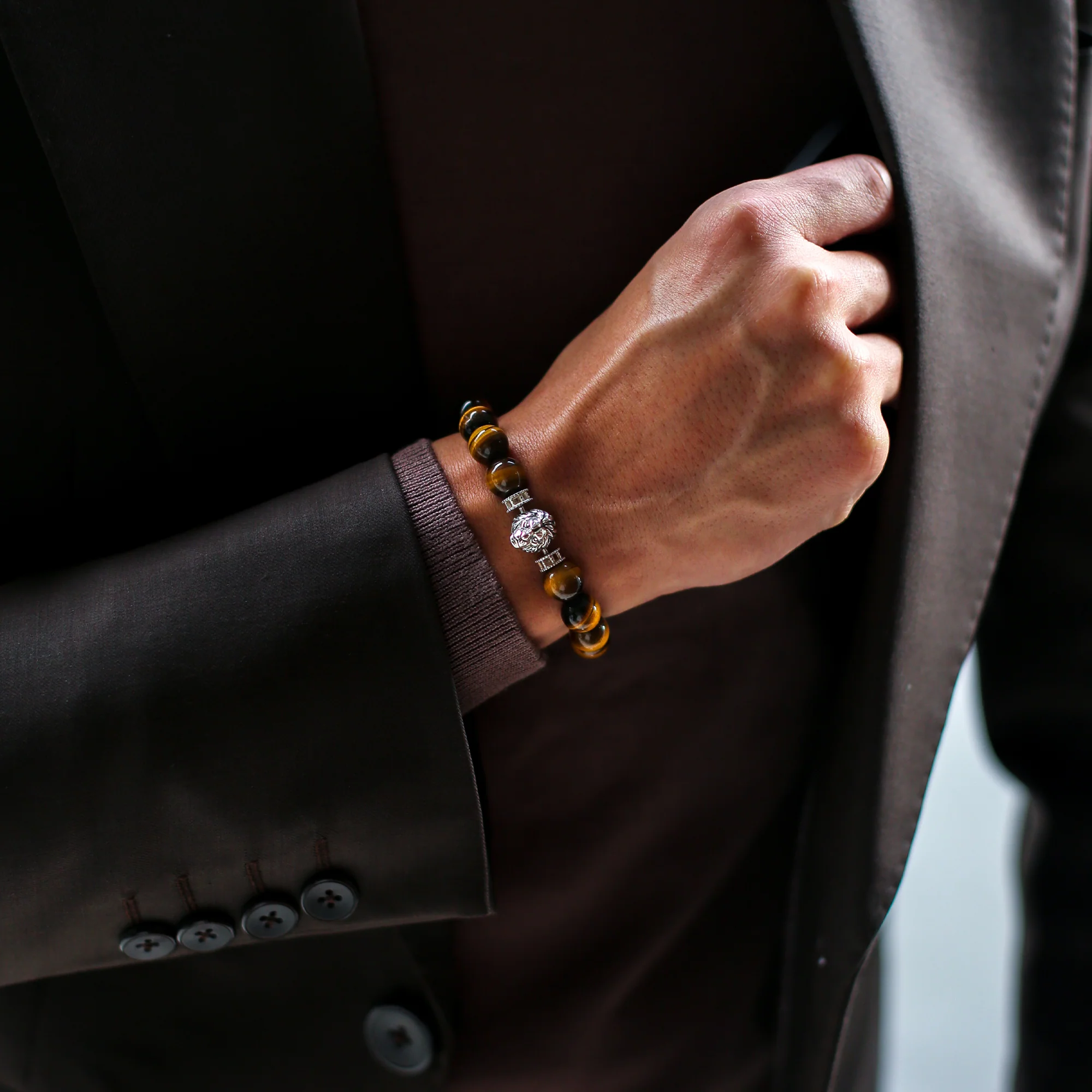 Silver Lion Tiger Eye Bead Bracelet - Image 2