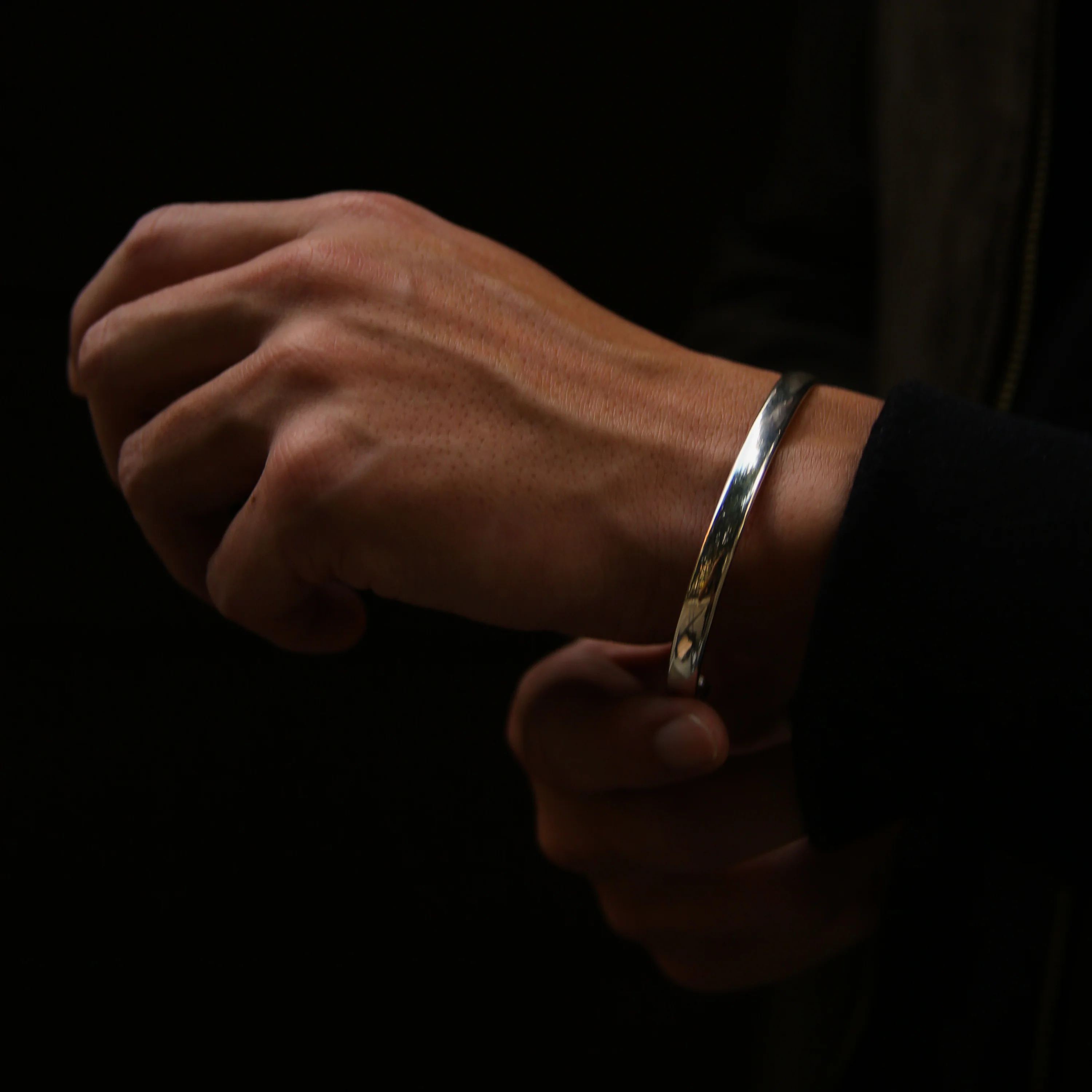 Omega 925 Silver Back Engraved Cuff Bracelet - Image 3