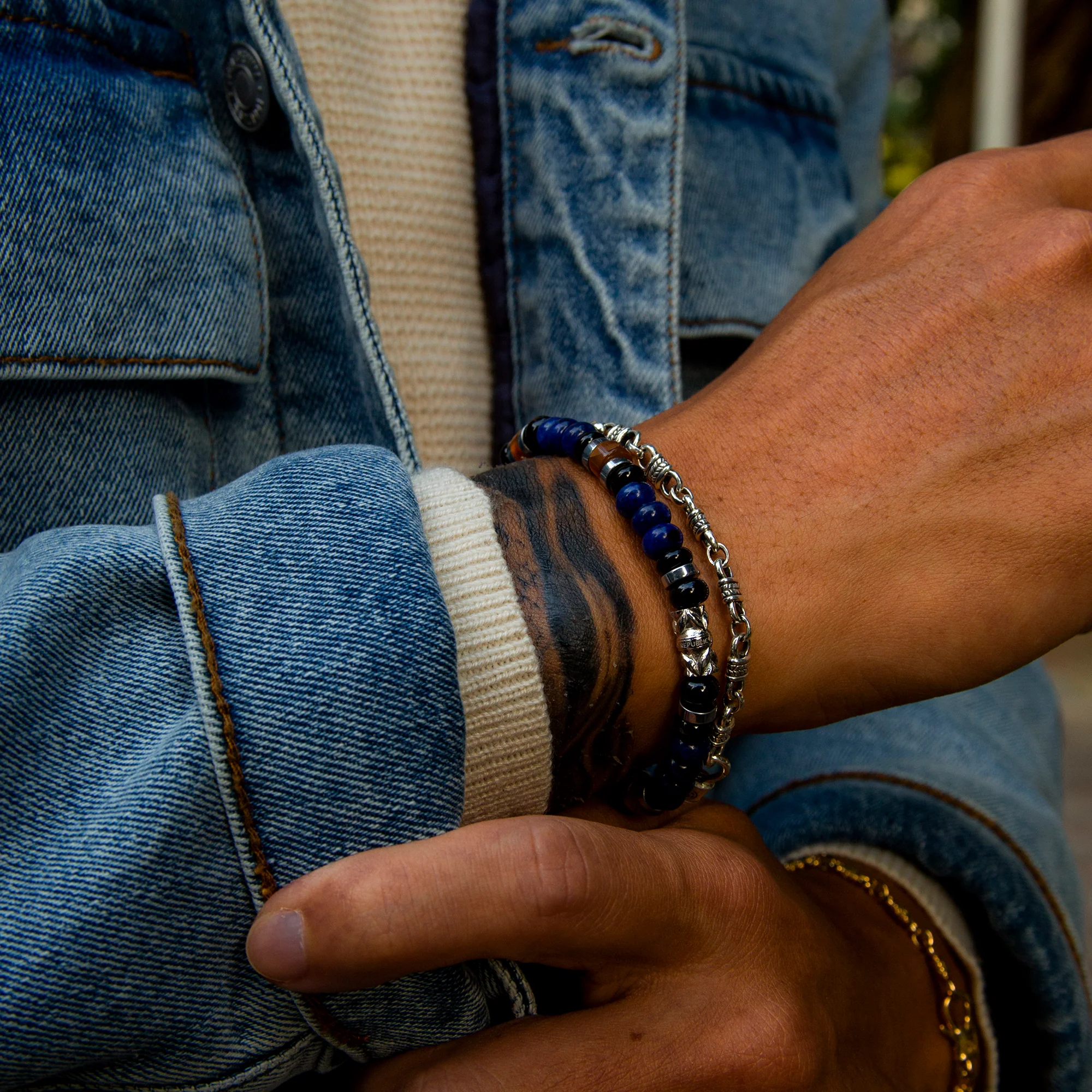 Silver Laurel Cuff Chain Bracelet - Image 4