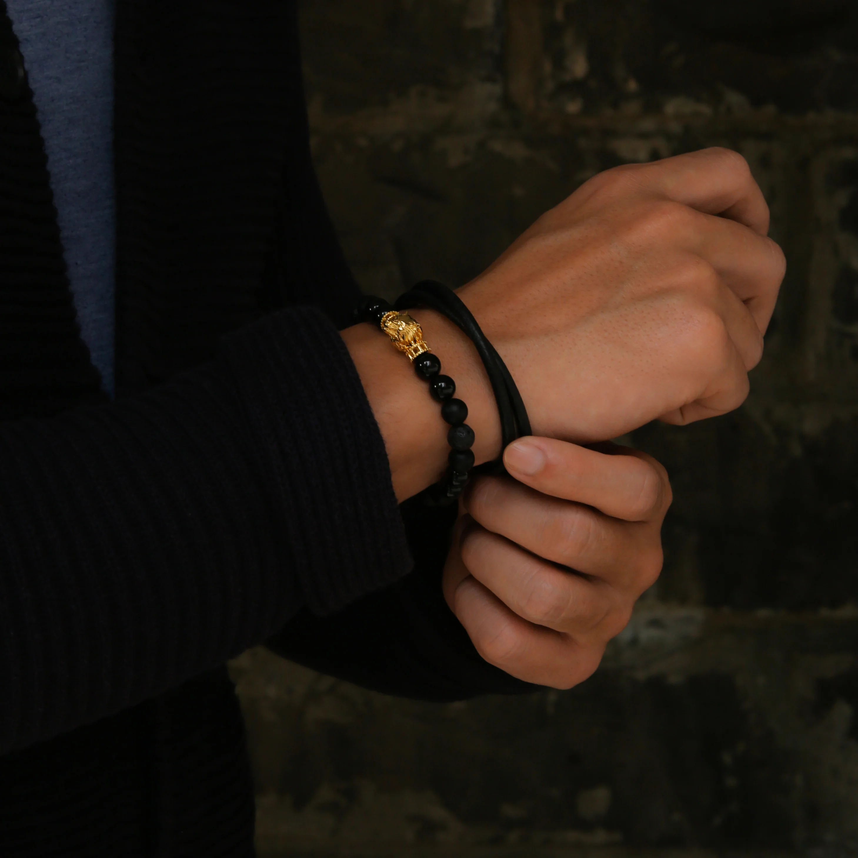 The Alpha Wolf | Onyx & lava Wolf Bracelet - Image 3