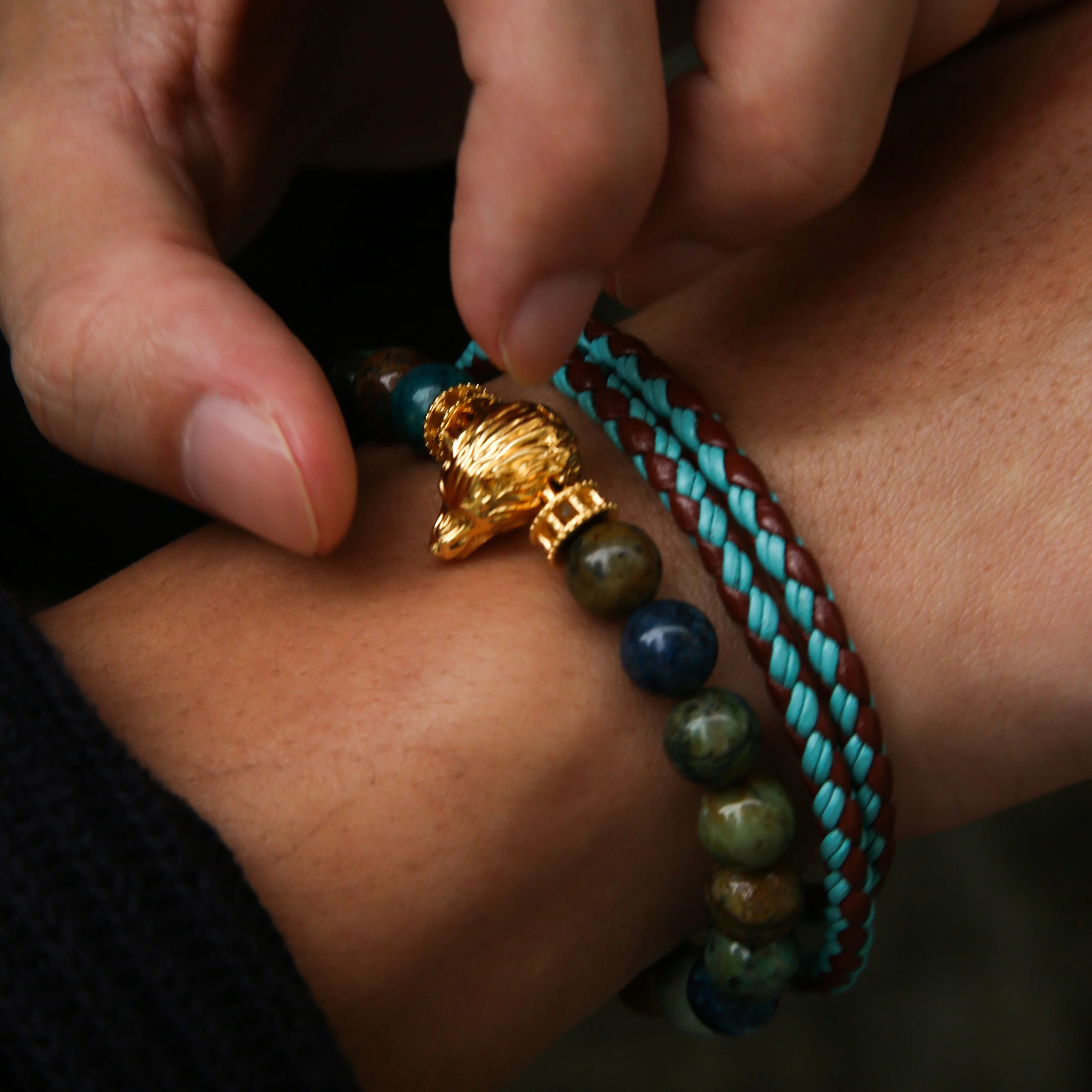 The Forest Wolf | Azurite Wolf Bracelet - Image 3