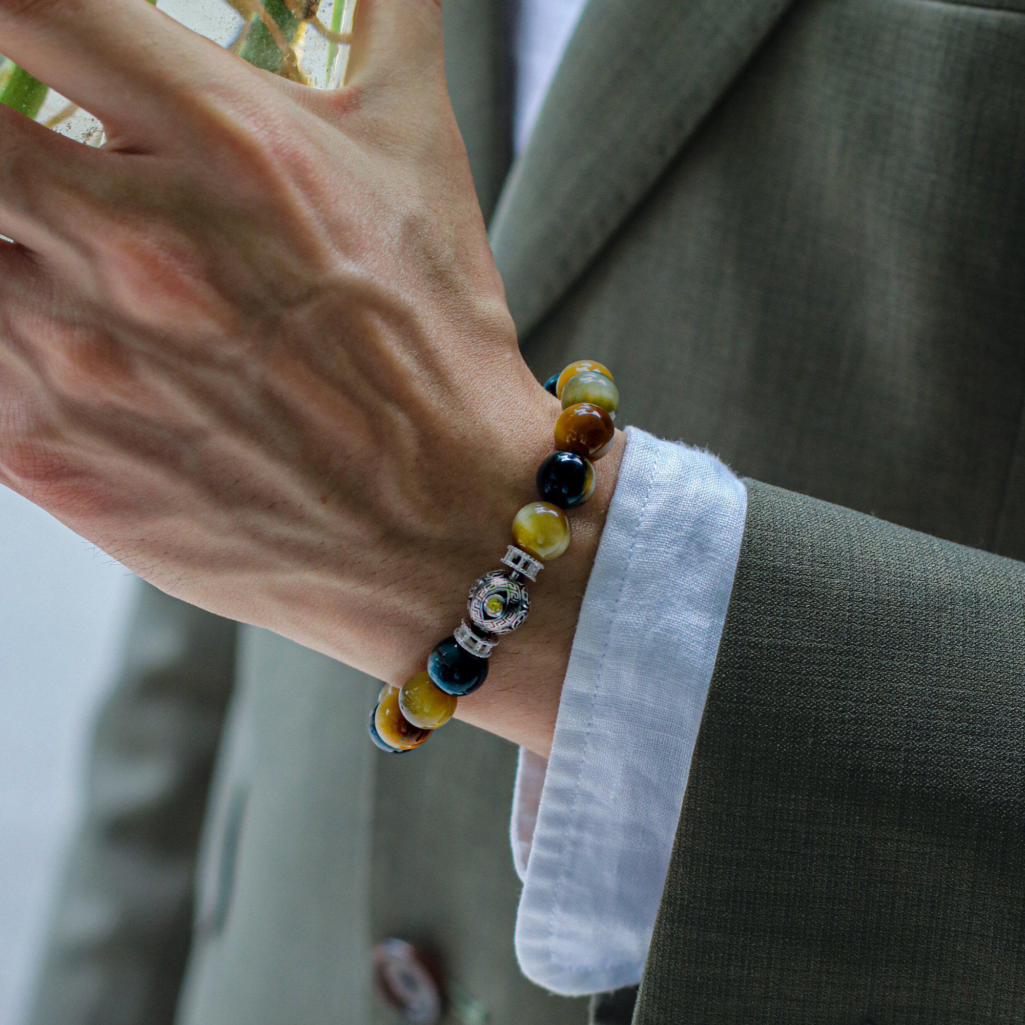 The silver white evil eye yellow blue tiger eye bracelet - Image 3