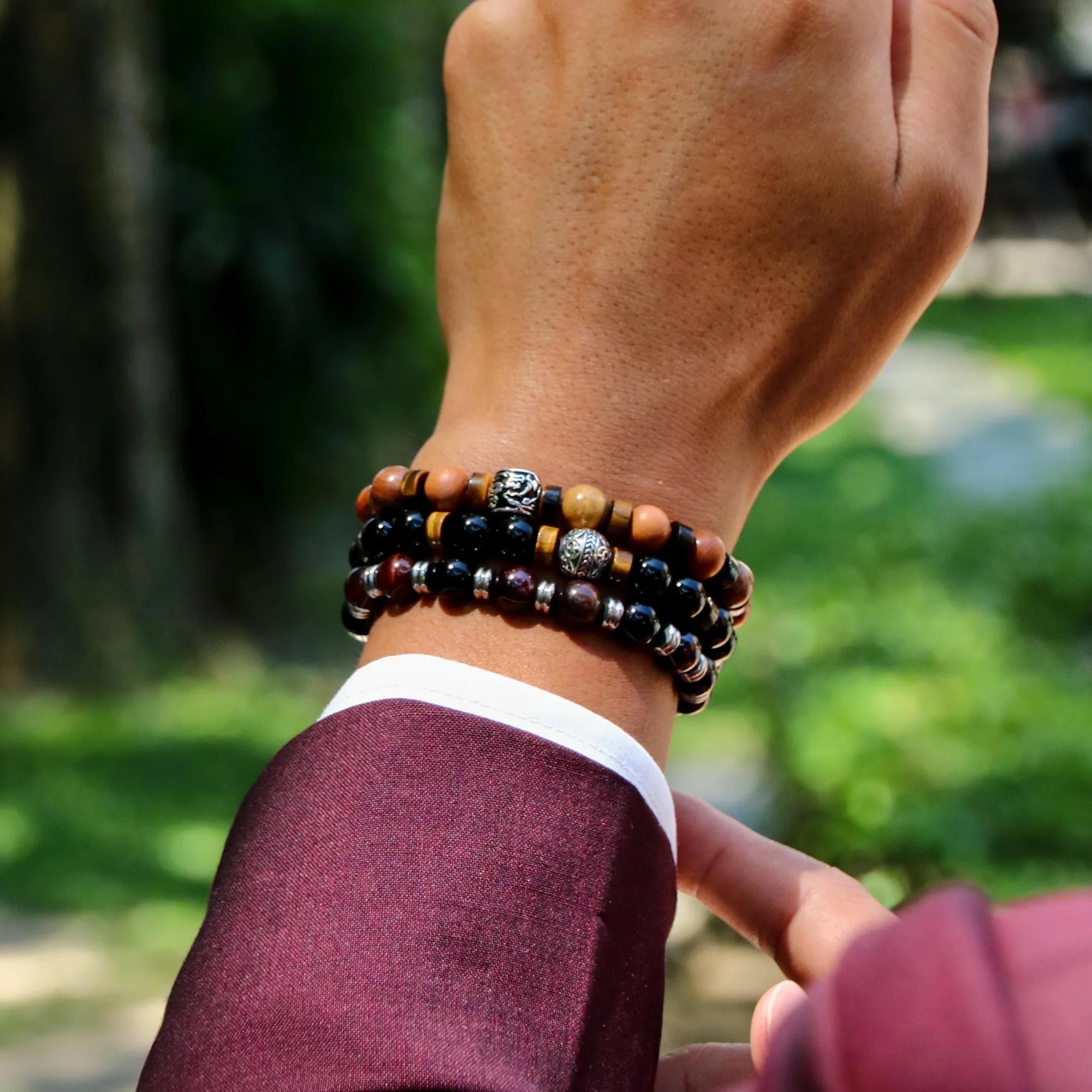 Tiger Eye Obsidian Rhodolite Garnet Beaded Bracelet - Image 4