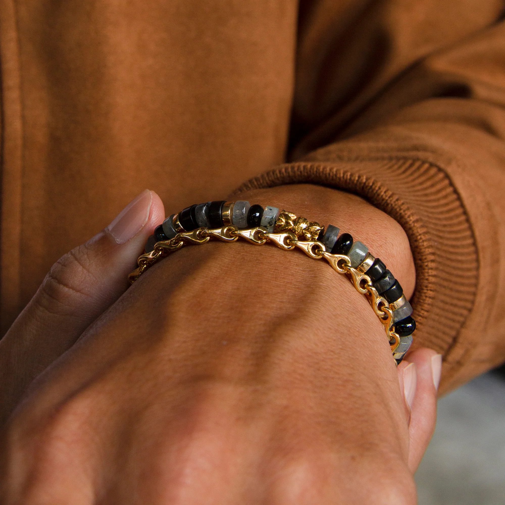 Wakkanda | Black Beaded Bracelet - Image 3